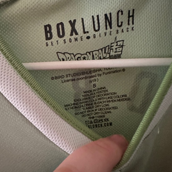 Dragon ball z shirt - Picture 2 of 3